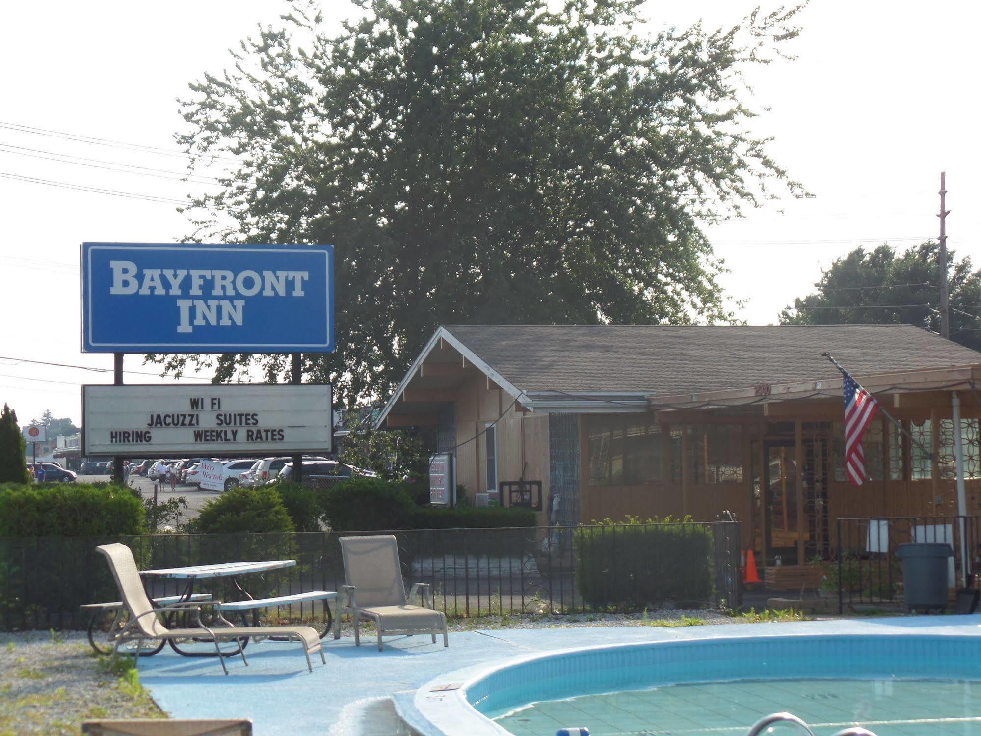 Bayfront Inn Erie Exterior photo